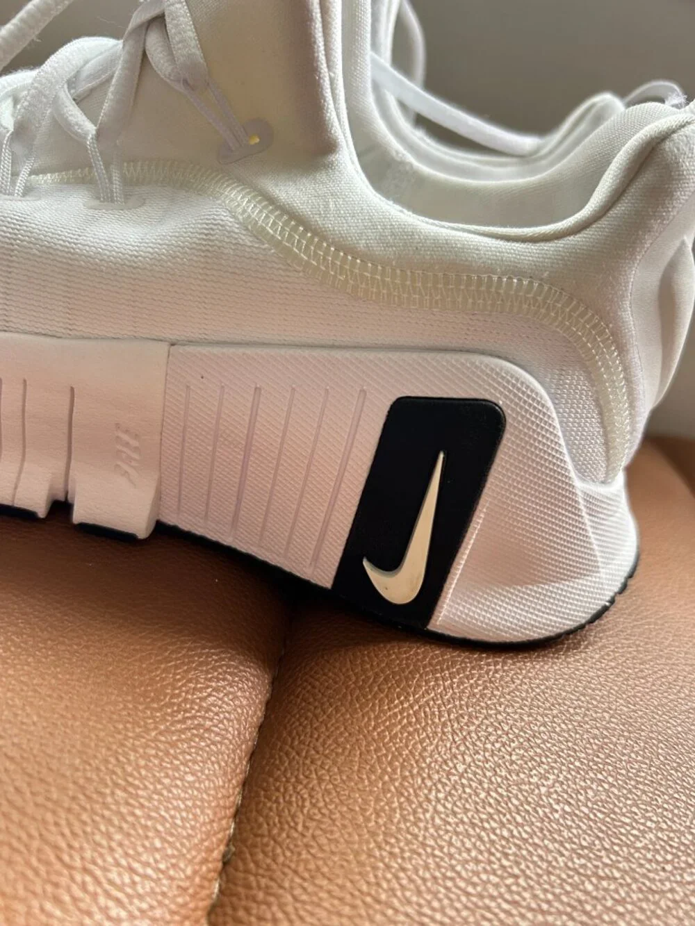 Nike Free Metcon 6 Lifting Training Shoes White Black Men 8 Women 9.5 - Picture 2 of 8